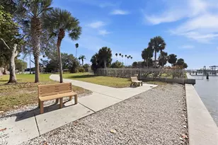 1600 Santa Barbara Dr, Dunedin, FL 34698 - Photo 52