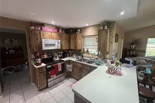 2148 Waterfall Dr, Spring Hill, FL 34608 - Photo 4