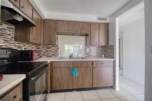 4242 Redcliff Pl, New Port Richey, FL 34652 - Photo 4