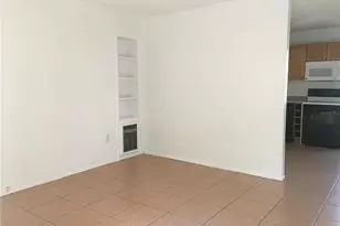 815 Margo St, Tarpon Springs, FL 34689 - Photo 2