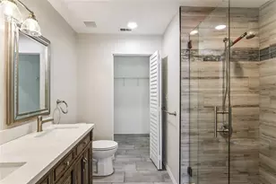 9730 Lake Chase Island Way, Tampa, FL 33626 - Photo 14