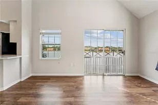 9730 Lake Chase Island Way, Tampa, FL 33626 - Photo 4