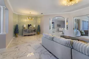 9050 Callaway Dr, Trinity, FL 34655 - Photo 8