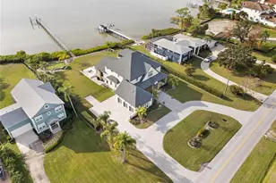 732 Shore Dr E, Oldsmar, FL 34677 - Photo 74