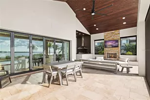 732 Shore Dr E, Oldsmar, FL 34677 - Photo 50