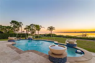 732 Shore Dr E, Oldsmar, FL 34677 - Photo 10