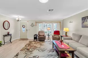 9838 McGregor Ct, New Port Richey, FL 34655 - Photo 4