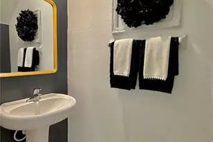 8217 Crescent Oaks Dr, New Port Richey, FL 34655 - Photo 12