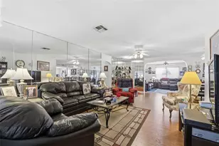 8164 Pagoda Dr, Spring Hill, FL 34606 - Photo 6