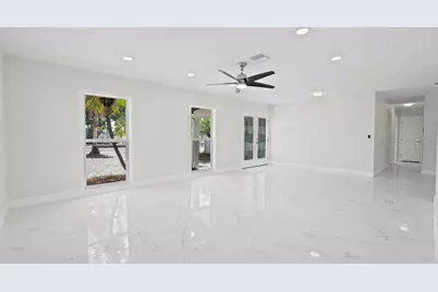 1024 Spindle Palm Way, Apollo Beach, FL 33572 - Photo 20