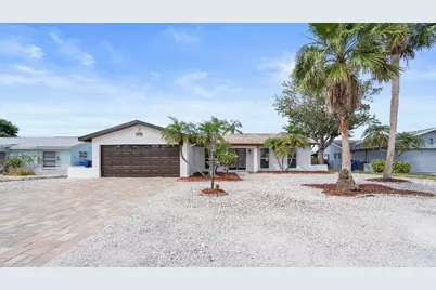 1024 Spindle Palm Way, Apollo Beach, FL 33572 - Photo 1