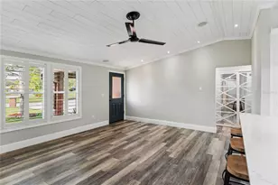 581 Longwood Ct, Oldsmar, FL 34677 - Photo 4