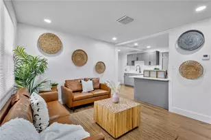 1708 Preston St S, Saint Petersburg, FL 33712 - Photo 2