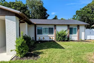 11608 Fox Run, Port Richey, FL 34668 - Photo 2