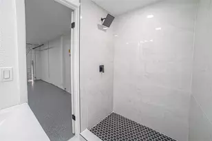 7303 Oak Crest Dr, Port Richey, FL 34668 - Photo 8