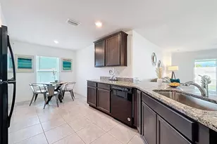 12943 Impatiens St, Spring Hill, FL 34609 - Photo 2