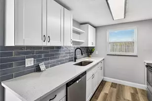 7538 Gulf Highlands Dr, Port Richey, FL 34668 - Photo 12