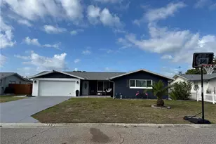 10335 Loquat Dr, Port Richey, FL 34668 - Photo 2