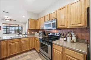 9202 Southern Charm Cir, Brooksville, FL 34613 - Photo 20