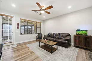 9202 Southern Charm Cir, Brooksville, FL 34613 - Photo 10