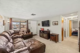 3638 Bigelow Dr, Holiday, FL 34691 - Photo 4