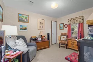 5829 NW 11th Ave, Bell, FL 32619 - Photo 10