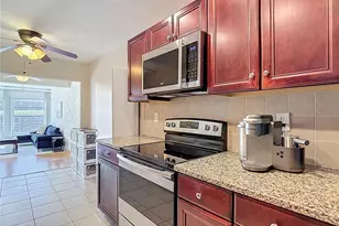 7385 Crestwood Dr, Weeki Wachee, FL 34613 - Photo 6