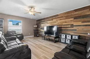 6601 Rainbow Spgs Ln, New Port Richey, FL 34653 - Photo 4