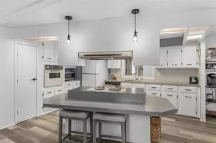 9256 Salisbury Dr, Brooksville, FL 34613 - Photo 10