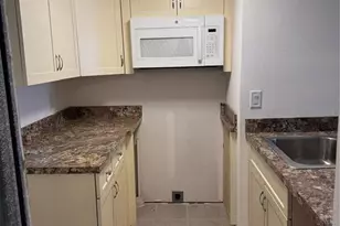 5242 Opal Ln, New Port Richey, FL 34652 - Photo 4