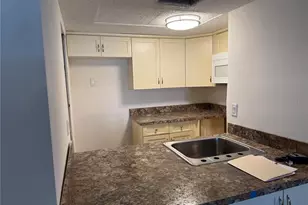 5242 Opal Ln, New Port Richey, FL 34652 - Photo 6