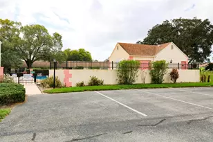 11410 Carriage Hill Dr, Port Richey, FL 34668 - Photo 38