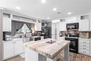 18625 Deason Dr, Spring Hill, FL 34610 - Photo 8