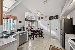 9288 New Orleans Dr, Weeki Wachee, FL 34613 - Photo 20