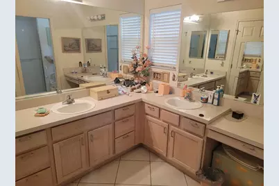 1033 Oak Forest Drive, The Villages, FL 32162 - Photo 22