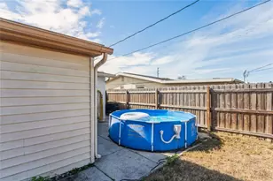 7401 Country Club Dr, Hudson, FL 34667 - Photo 32