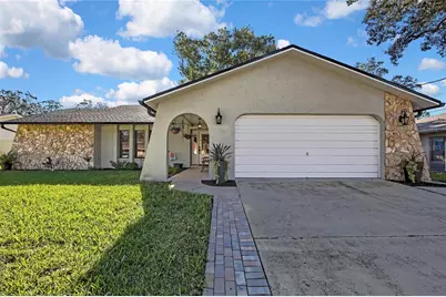 2274 Danforth Road, Spring Hill, FL 34608 - Photo 2