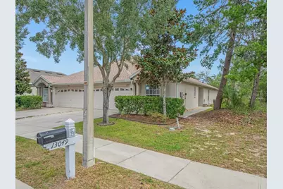 13049 Moonstone Way, Spring Hill, FL 34609 - Photo 2
