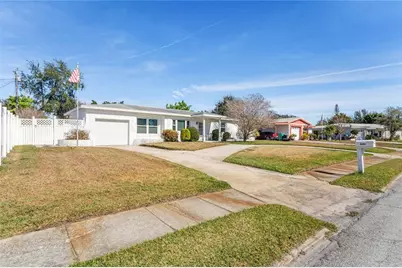 5599 49th Avenue N, Kenneth City, FL 33709 - Photo 42