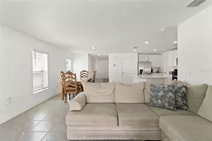 37445 Sharks Eye Ln, Zephyrhills, FL 33541 - Photo 14
