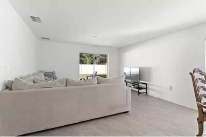 37445 Sharks Eye Lane, Zephyrhills, FL 33541 - Photo 22