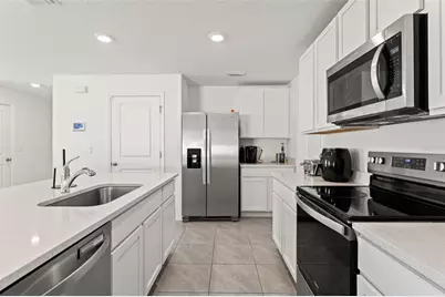 37445 Sharks Eye Lane, Zephyrhills, FL 33541 - Photo 12