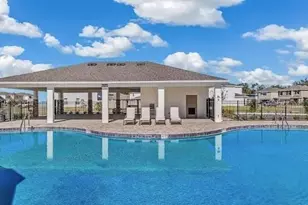 37445 Sharks Eye Ln, Zephyrhills, FL 33541 - Photo 10