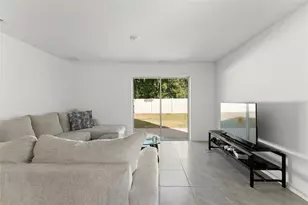 37445 Sharks Eye Ln, Zephyrhills, FL 33541 - Photo 22