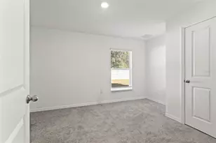 37445 Sharks Eye Ln, Zephyrhills, FL 33541 - Photo 26