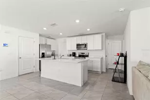 37445 Sharks Eye Ln, Zephyrhills, FL 33541 - Photo 20