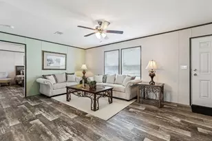 16077 Bradenton St, Brooksville, FL 34604 - Photo 8