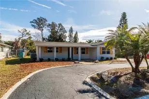 7122 Astor Dr, New Port Richey, FL 34652 - Photo 2
