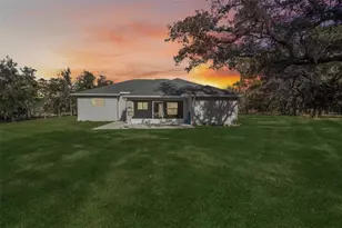 11112 Rostock Rd, Weeki Wachee, FL 34614 - Photo 2