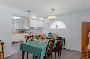 29314 Princeville Dr, San Antonio, FL 33576 - Photo 8